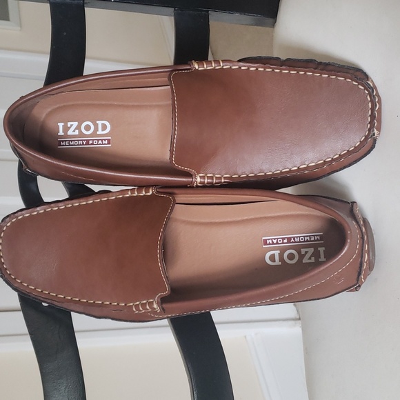 Izod Burney Slip On Shoes Loafers
Driving Mocs - Picture 2 of 8